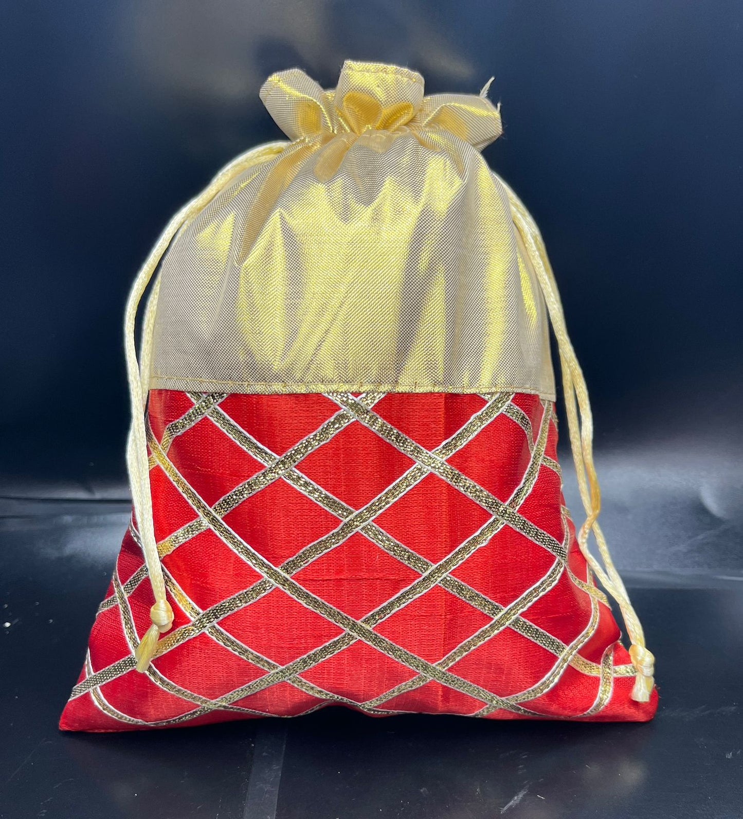 Fancy Potli used for distribution of dry fruits (suitable for 1/2 Kg)