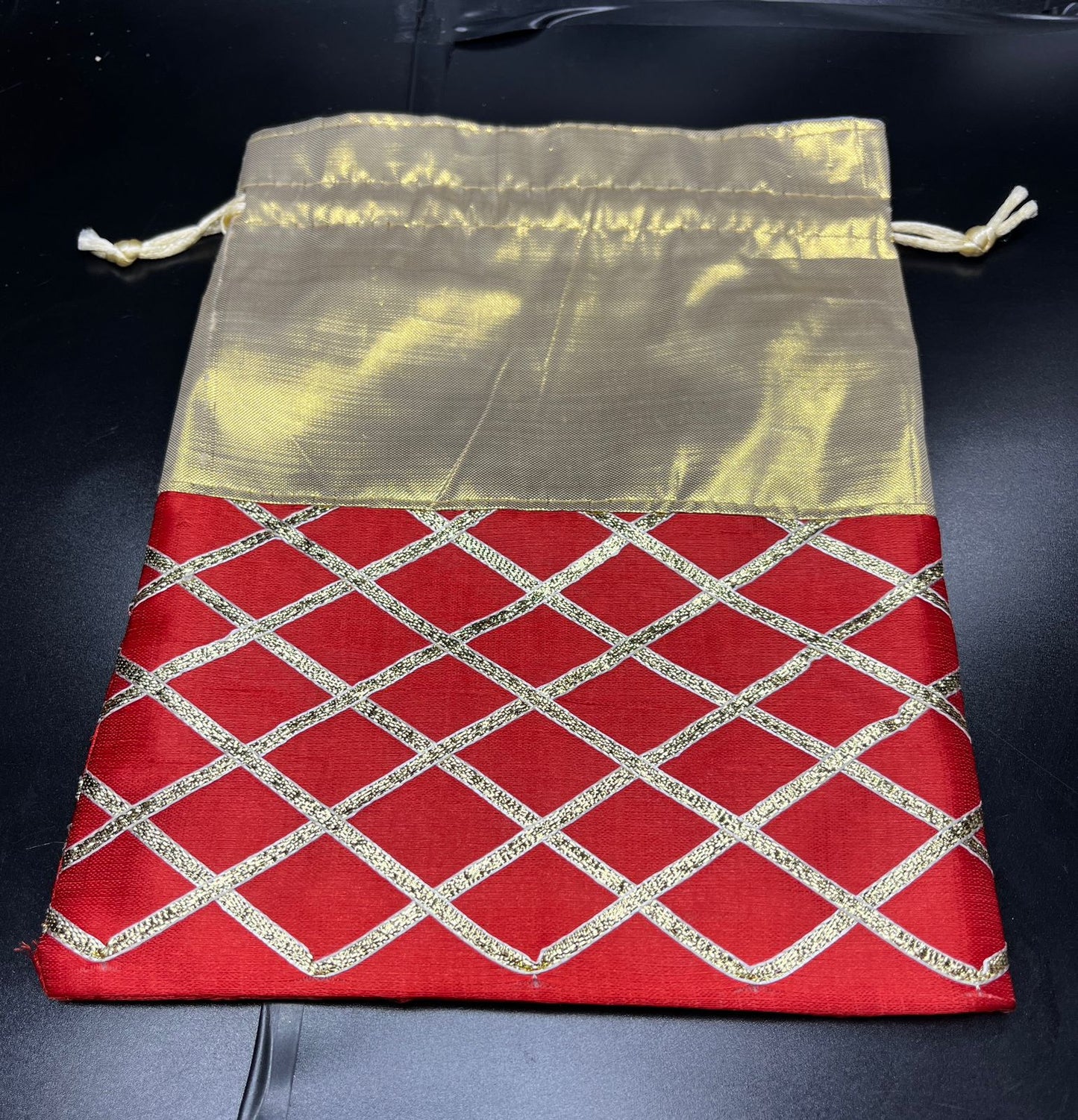 Fancy Potli used for distribution of dry fruits (suitable for 1/2 Kg)