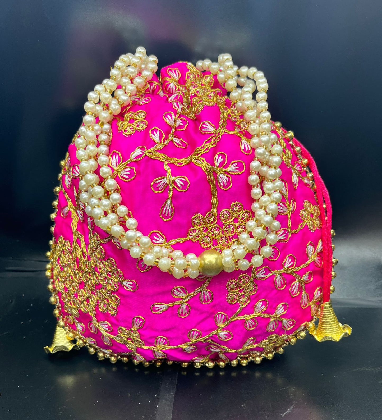Fancy Potli used for distribution of dry fruits (suitable for 1/2 Kg)