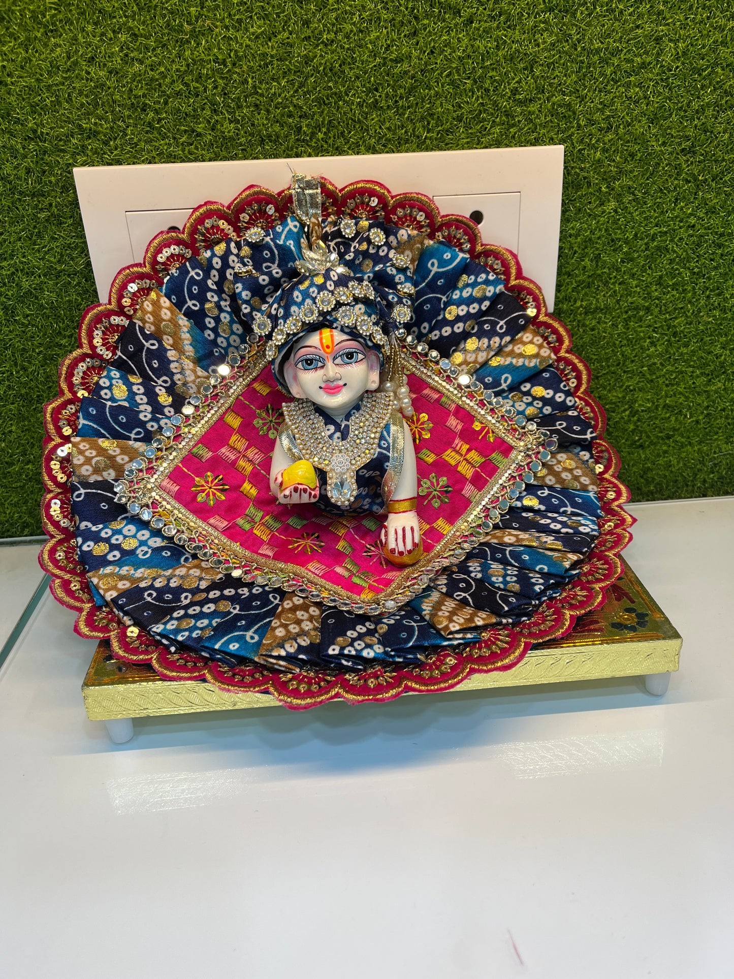 Beautiful Poshak for Laddu Gopal Ji